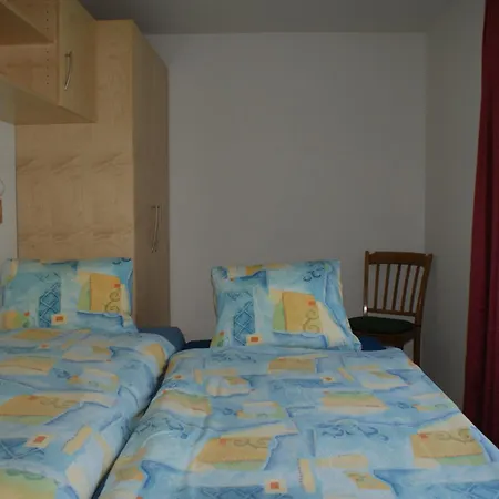 Apartment 4 Zi Familienwohnung Haus Ravaisch 24 Im 2ten Og Dorf Davos