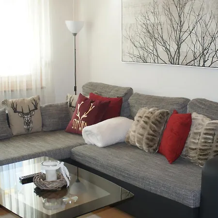 Apartment 4 Zi Familienwohnung Haus Ravaisch 24 Im 2ten Og Dorf
