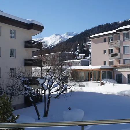 4 Zi Familienwohnung Haus Ravaisch 24 Im 2ten Og Dorf Davos